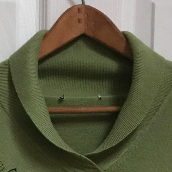 Vintage Green Ladies Sweater in M/L - Picture 4 of 4